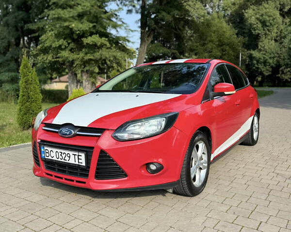 Красный Форд Фокус, объемом двигателя 1.6 л и пробегом 198 тыс. км за 4999 $, фото 2 на Automoto.ua