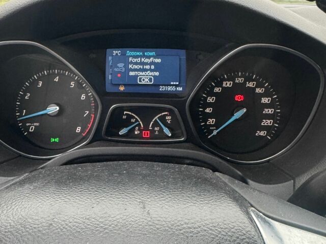 Червоний Форд Фокус, об'ємом двигуна 1.6 л та пробігом 231 тис. км за 6200 $, фото 18 на Automoto.ua
