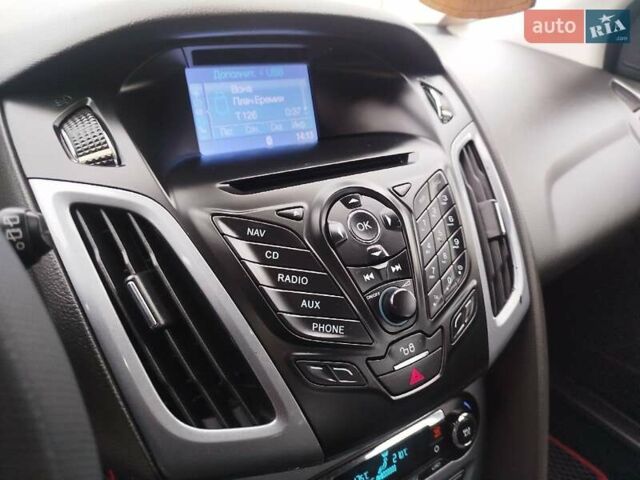 Красный Форд Фокус, объемом двигателя 1.6 л и пробегом 245 тыс. км за 6450 $, фото 35 на Automoto.ua