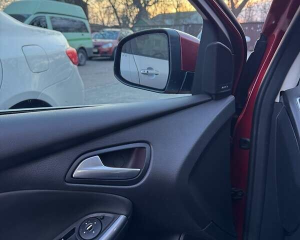 Червоний Форд Фокус, об'ємом двигуна 1.6 л та пробігом 270 тис. км за 10600 $, фото 8 на Automoto.ua