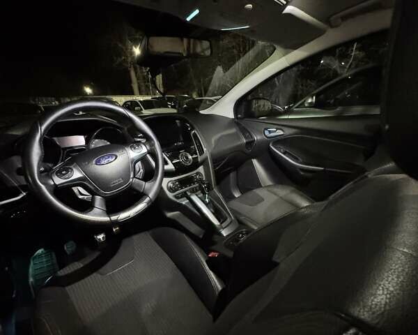 Червоний Форд Фокус, об'ємом двигуна 1.6 л та пробігом 270 тис. км за 10600 $, фото 13 на Automoto.ua