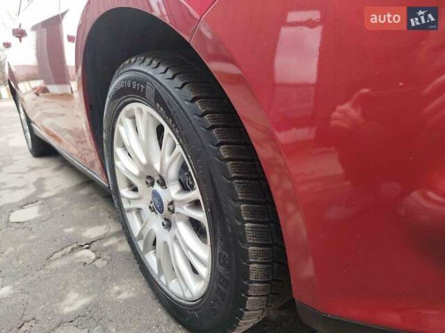 Красный Форд Фокус, объемом двигателя 1.6 л и пробегом 245 тыс. км за 6450 $, фото 30 на Automoto.ua