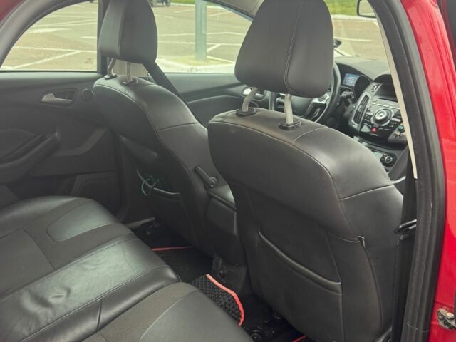 Червоний Форд Фокус, об'ємом двигуна 1.6 л та пробігом 231 тис. км за 6200 $, фото 12 на Automoto.ua