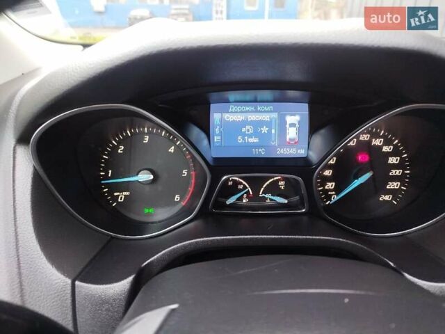 Красный Форд Фокус, объемом двигателя 1.6 л и пробегом 245 тыс. км за 6450 $, фото 34 на Automoto.ua