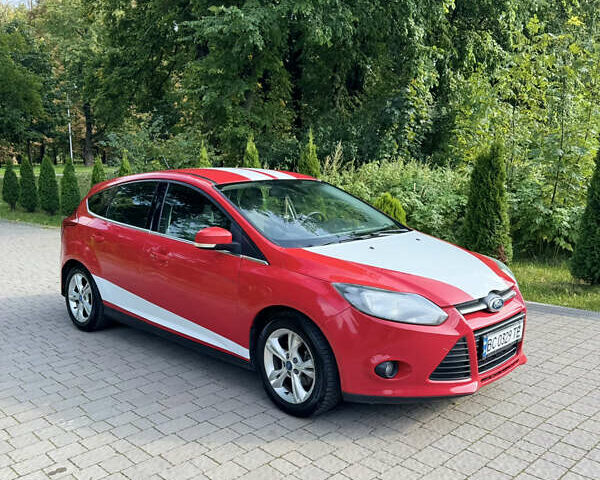 Красный Форд Фокус, объемом двигателя 1.6 л и пробегом 198 тыс. км за 4999 $, фото 5 на Automoto.ua