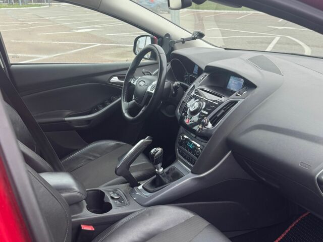 Червоний Форд Фокус, об'ємом двигуна 1.6 л та пробігом 231 тис. км за 6200 $, фото 8 на Automoto.ua