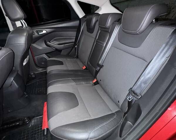 Червоний Форд Фокус, об'ємом двигуна 1.6 л та пробігом 270 тис. км за 10600 $, фото 14 на Automoto.ua