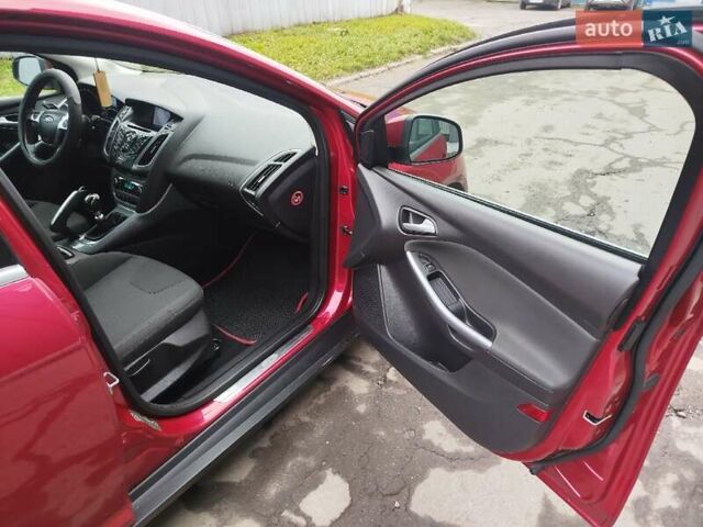 Красный Форд Фокус, объемом двигателя 1.6 л и пробегом 245 тыс. км за 6450 $, фото 40 на Automoto.ua