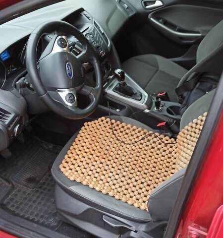 Красный Форд Фокус, объемом двигателя 1.6 л и пробегом 230 тыс. км за 6500 $, фото 3 на Automoto.ua