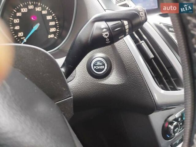 Красный Форд Фокус, объемом двигателя 1.6 л и пробегом 245 тыс. км за 6450 $, фото 46 на Automoto.ua