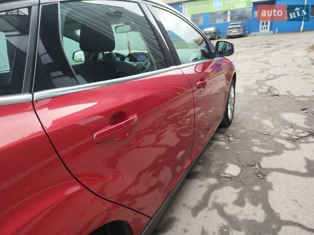 Красный Форд Фокус, объемом двигателя 1.6 л и пробегом 245 тыс. км за 6450 $, фото 6 на Automoto.ua