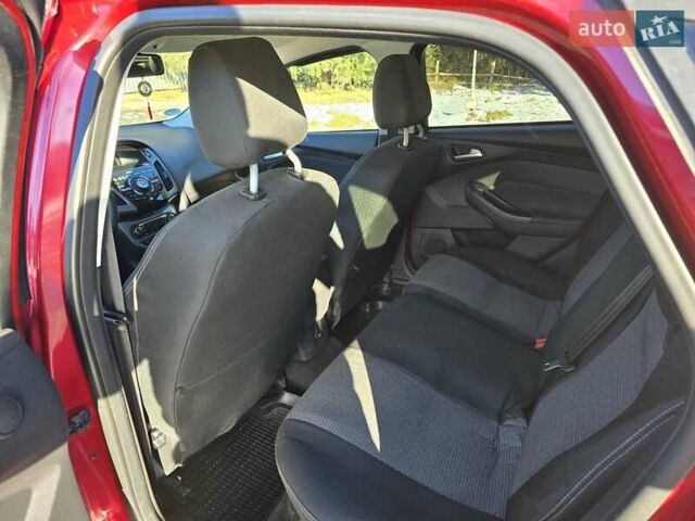 Красный Форд Фокус, объемом двигателя 1.6 л и пробегом 283 тыс. км за 6900 $, фото 19 на Automoto.ua