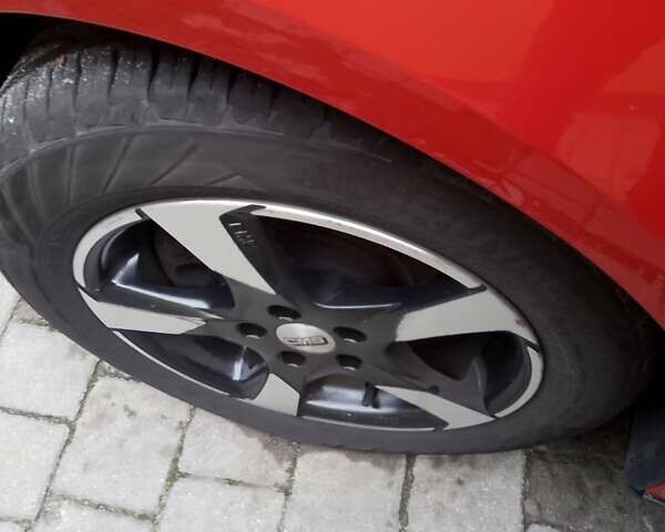 Червоний Форд Фокус, об'ємом двигуна 1.6 л та пробігом 191 тис. км за 5999 $, фото 10 на Automoto.ua