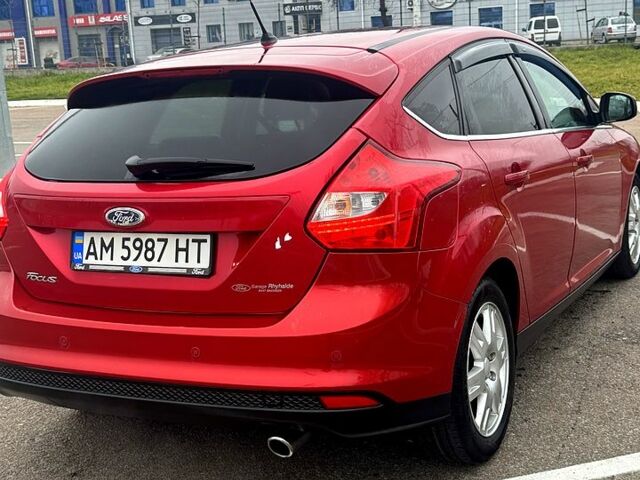 Красный Форд Фокус, объемом двигателя 1.6 л и пробегом 231 тыс. км за 6200 $, фото 6 на Automoto.ua