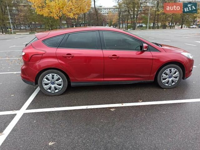 Красный Форд Фокус, объемом двигателя 1.6 л и пробегом 230 тыс. км за 6500 $, фото 9 на Automoto.ua