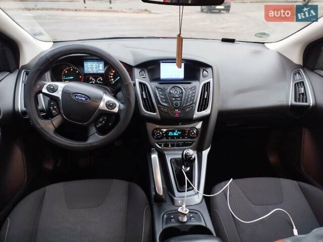 Красный Форд Фокус, объемом двигателя 1.6 л и пробегом 245 тыс. км за 6450 $, фото 50 на Automoto.ua