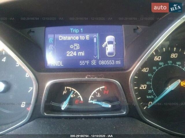 Червоний Форд Фокус, об'ємом двигуна 2 л та пробігом 167 тис. км за 8900 $, фото 8 на Automoto.ua