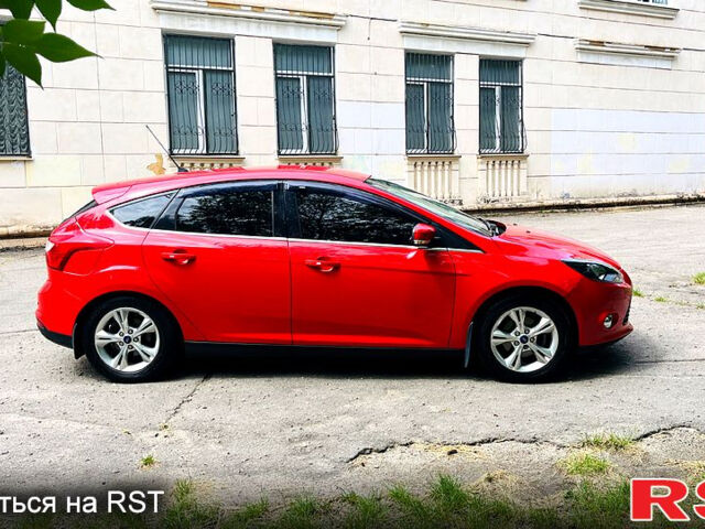 Червоний Форд Фокус, об'ємом двигуна 1.6 л та пробігом 150 тис. км за 7900 $, фото 4 на Automoto.ua
