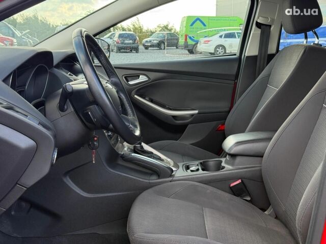 Красный Форд Фокус, объемом двигателя 2 л и пробегом 161 тыс. км за 7990 $, фото 16 на Automoto.ua