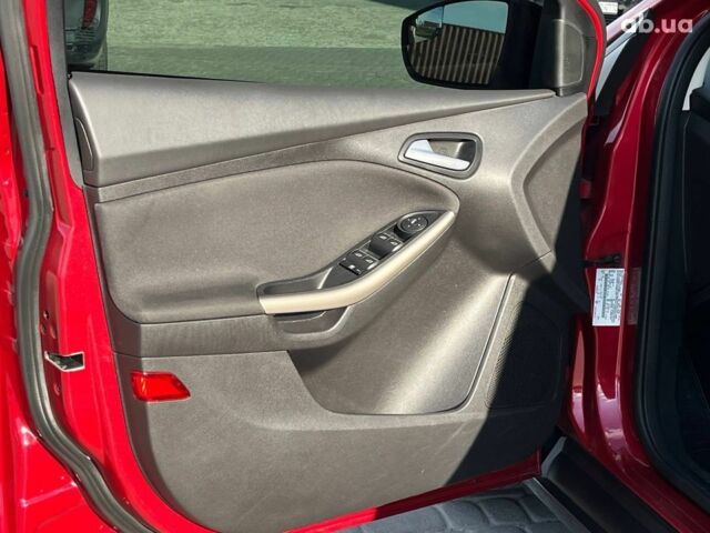 Красный Форд Фокус, объемом двигателя 2 л и пробегом 163 тыс. км за 8590 $, фото 29 на Automoto.ua