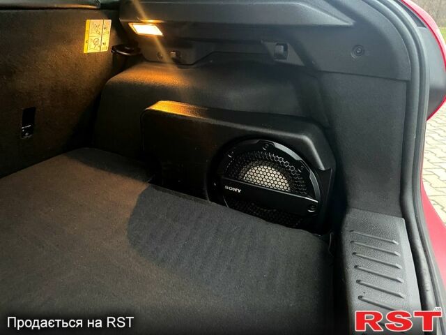 Красный Форд Фокус, объемом двигателя 2 л и пробегом 135 тыс. км за 8100 $, фото 8 на Automoto.ua