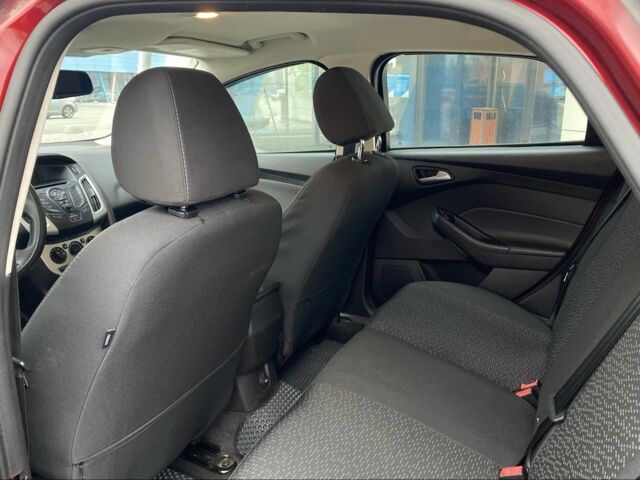 Червоний Форд Фокус, об'ємом двигуна 2 л та пробігом 232 тис. км за 5950 $, фото 19 на Automoto.ua