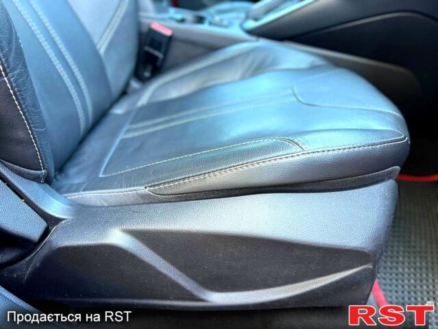 Красный Форд Фокус, объемом двигателя 2 л и пробегом 262 тыс. км за 6499 $, фото 8 на Automoto.ua