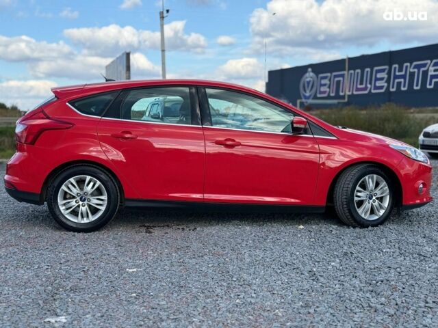 Красный Форд Фокус, объемом двигателя 2 л и пробегом 161 тыс. км за 7990 $, фото 5 на Automoto.ua