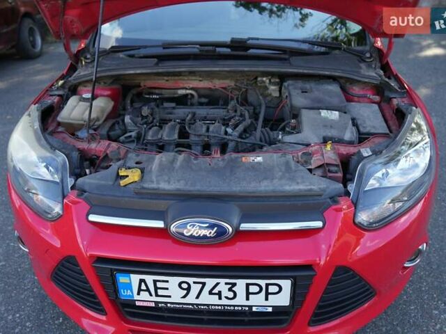 Красный Форд Фокус, объемом двигателя 1.6 л и пробегом 133 тыс. км за 8500 $, фото 27 на Automoto.ua