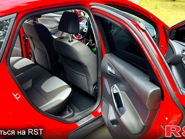 Червоний Форд Фокус, об'ємом двигуна 1.6 л та пробігом 150 тис. км за 7900 $, фото 12 на Automoto.ua