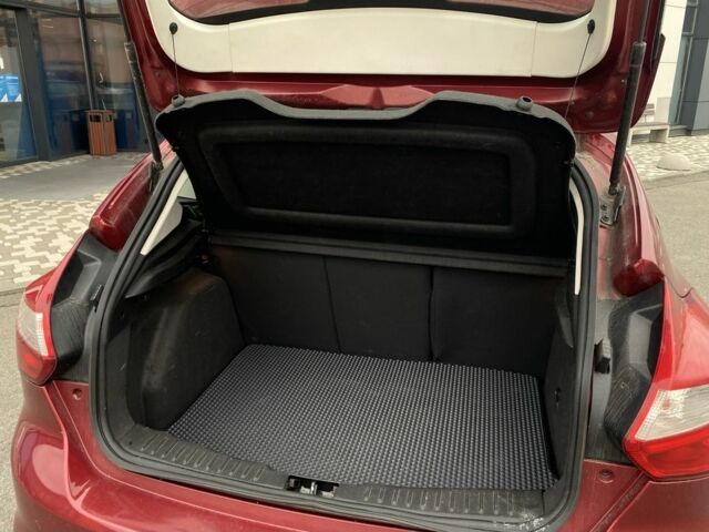 Червоний Форд Фокус, об'ємом двигуна 2 л та пробігом 232 тис. км за 5950 $, фото 23 на Automoto.ua