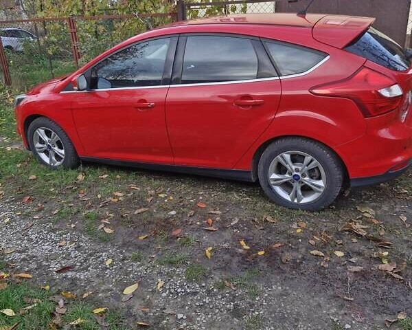 Красный Форд Фокус, объемом двигателя 1.6 л и пробегом 59 тыс. км за 10550 $, фото 1 на Automoto.ua