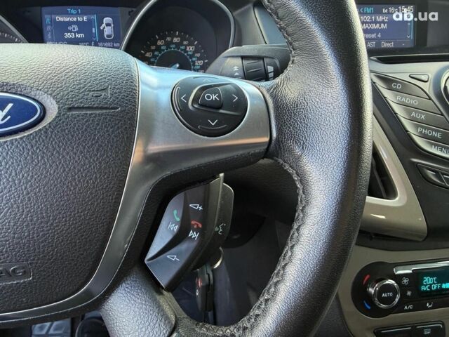 Красный Форд Фокус, объемом двигателя 2 л и пробегом 161 тыс. км за 7990 $, фото 22 на Automoto.ua