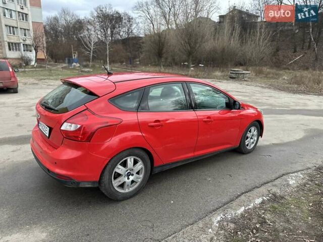 Красный Форд Фокус, объемом двигателя 1.6 л и пробегом 223 тыс. км за 6500 $, фото 4 на Automoto.ua