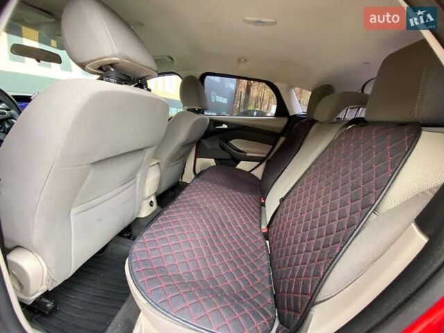 Форд Фокус 2012 у Хмельницькому на Automoto.ua Червоний Форд Фокус, об'ємом двигуна 2 л та пробігом 322 тис. км за 5800 $, фото 29 на Automoto.ua