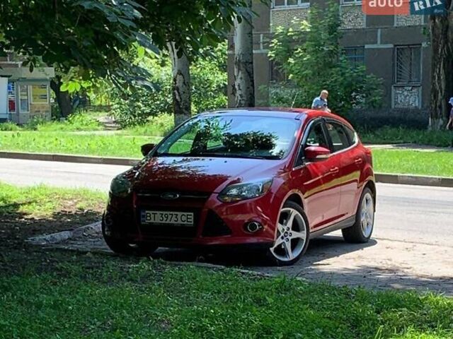 Красный Форд Фокус, объемом двигателя 2 л и пробегом 135 тыс. км за 8100 $, фото 7 на Automoto.ua