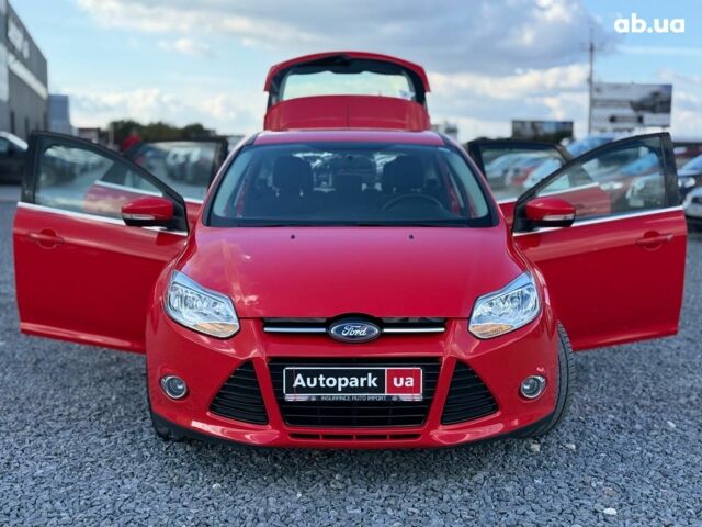 Красный Форд Фокус, объемом двигателя 2 л и пробегом 161 тыс. км за 7990 $, фото 25 на Automoto.ua