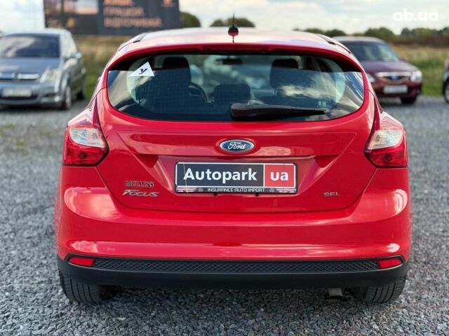 Красный Форд Фокус, объемом двигателя 2 л и пробегом 161 тыс. км за 7990 $, фото 9 на Automoto.ua