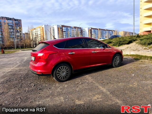 Красный Форд Фокус, объемом двигателя 1 л и пробегом 140 тыс. км за 7000 $, фото 6 на Automoto.ua