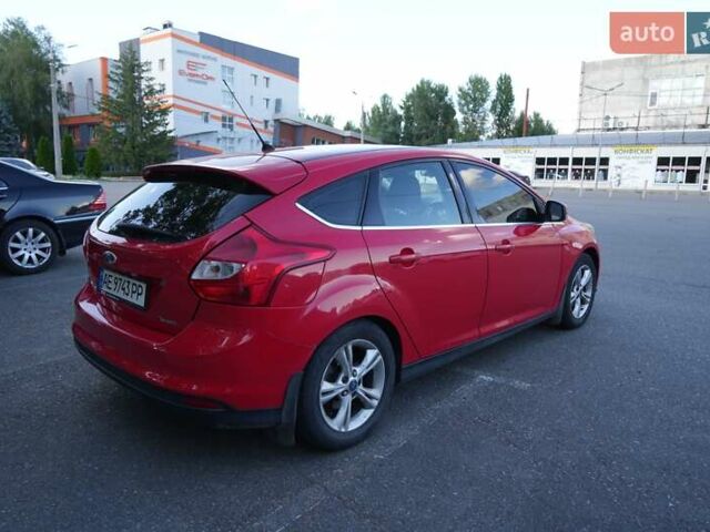 Красный Форд Фокус, объемом двигателя 1.6 л и пробегом 133 тыс. км за 8500 $, фото 12 на Automoto.ua