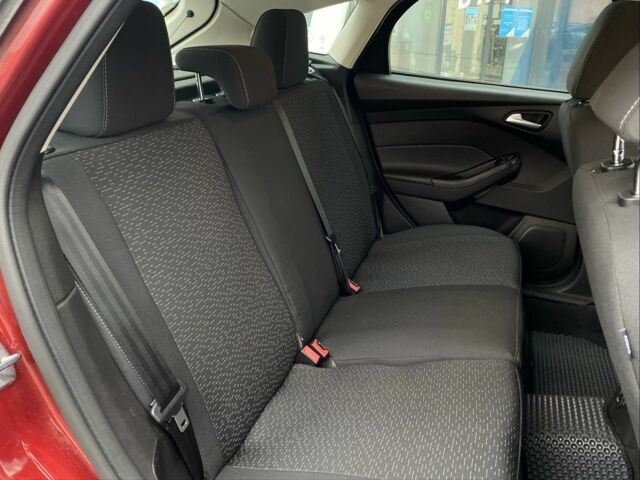 Червоний Форд Фокус, об'ємом двигуна 2 л та пробігом 232 тис. км за 5950 $, фото 22 на Automoto.ua