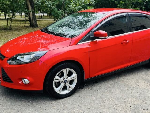 Червоний Форд Фокус, об'ємом двигуна 1.6 л та пробігом 150 тис. км за 8892 $, фото 8 на Automoto.ua