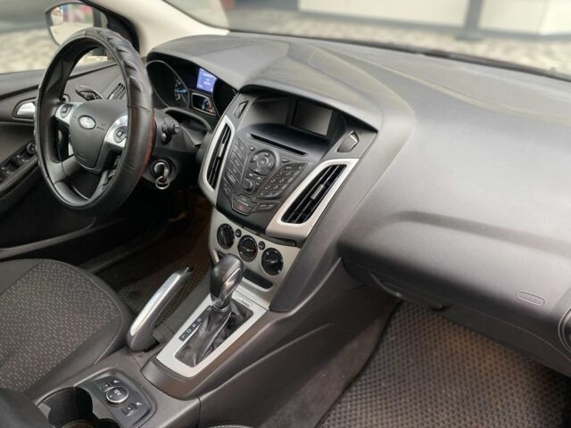 Червоний Форд Фокус, об'ємом двигуна 2 л та пробігом 232 тис. км за 5950 $, фото 10 на Automoto.ua