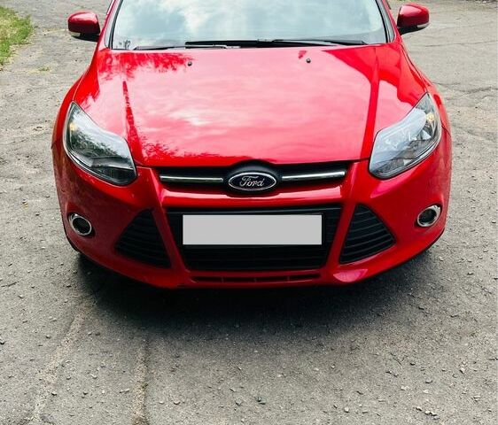 Червоний Форд Фокус, об'ємом двигуна 1.6 л та пробігом 150 тис. км за 8892 $, фото 2 на Automoto.ua