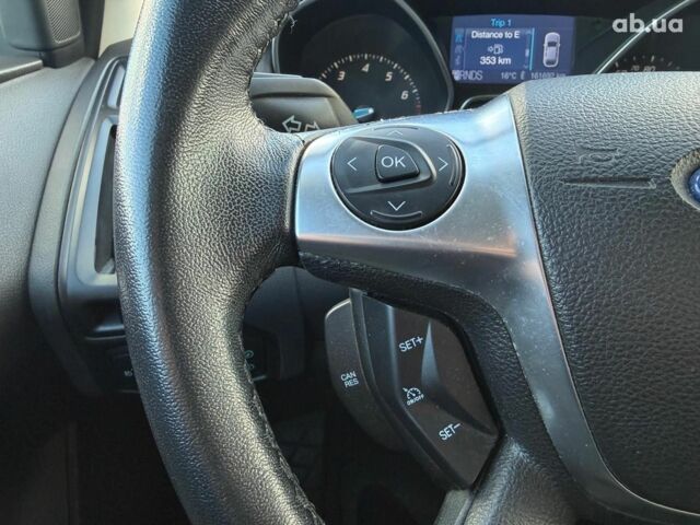 Красный Форд Фокус, объемом двигателя 2 л и пробегом 161 тыс. км за 7990 $, фото 23 на Automoto.ua