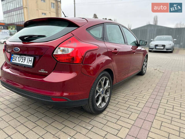 Червоний Форд Фокус, об'ємом двигуна 2 л та пробігом 144 тис. км за 8800 $, фото 5 на Automoto.ua