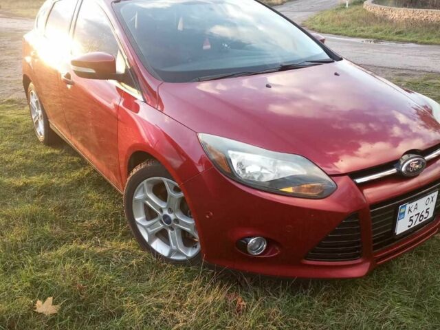 Красный Форд Фокус, объемом двигателя 2 л и пробегом 120 тыс. км за 8000 $, фото 1 на Automoto.ua