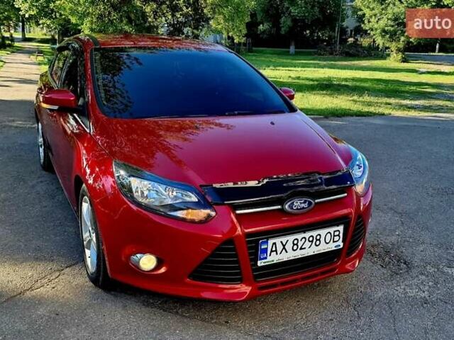 Форд Фокус 2013 в Харькове на Automoto.ua Красный Форд Фокус, объемом двигателя 1 л и пробегом 85 тыс. км за 8470 $, фото 20 на Automoto.ua