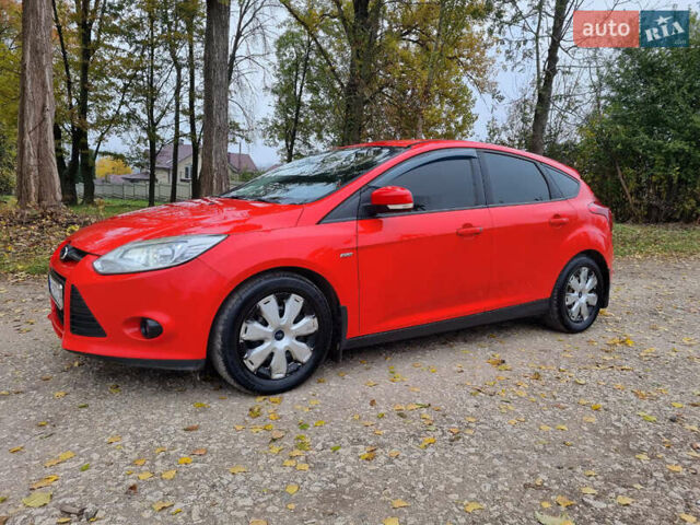 Форд Фокус 2013 в Хмельницком на Automoto.ua Красный Форд Фокус, объемом двигателя 1 л и пробегом 143 тыс. км за 7300 $, фото 7 на Automoto.ua