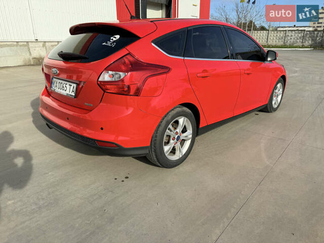 Красный Форд Фокус, объемом двигателя 1 л и пробегом 209 тыс. км за 6700 $, фото 11 на Automoto.ua